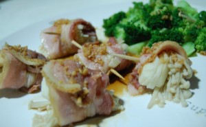 Steamed bacon rolls with enoki mushrooms recipe